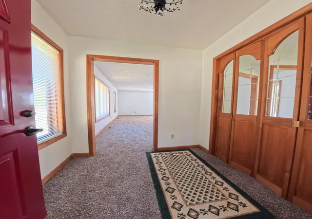 Photo 1 of Single family home for sale at 2190 Mckee Rd, Irvine, KY 40336 | MLS# 26028942 | Listing updated on 2026-10-21