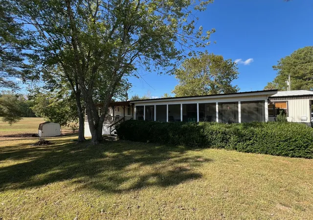 Photo 1 of Single family home for sale at 131 Tacklebox Ln, Murray, KY 42071 | MLS# 26028938 | Listing updated on 2026-10-24