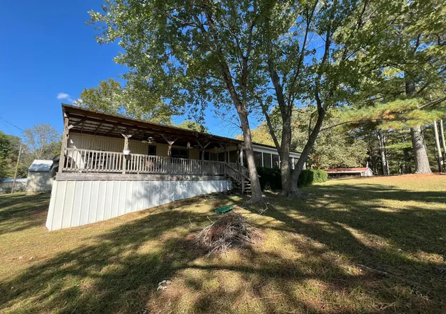 Photo 2 of Single family home for sale at 131 Tacklebox Ln, Murray, KY 42071 | MLS# 26028938 | Listing updated on 2026-10-24