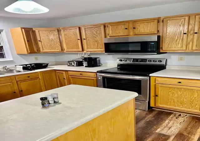 Photo 4 of Sale Pending at 127 Lindberg Ave, Winchester, KY 40391 | MLS# 26028973 | Listing updated on 2026-10-22