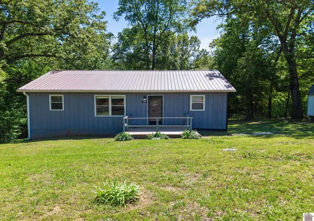 Photo 2 of Single family home for sale at 1939 Rockcastle Rd, Cadiz, KY 42211 | MLS# 26028990 | Listing updated on 2026-10-20