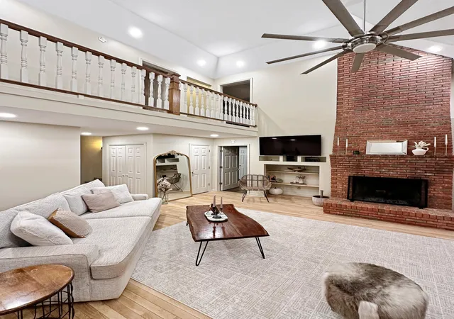 Photo 3 of Single family home for sale at 3873 Van Cleave Rd, Murray, KY 42071 | MLS# 26029055 | Listing updated on 2026-10-21
