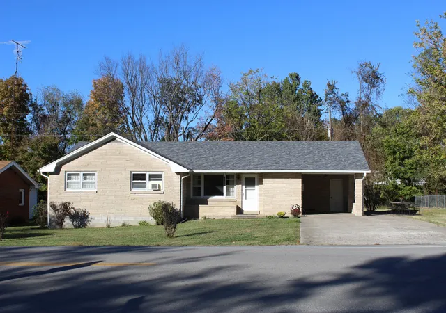 Photo 2 of Single family home for sale at 11355 Lebanon Rd, Parksville, KY 40464 | MLS# 26029050 | Listing updated on 2026-10-20