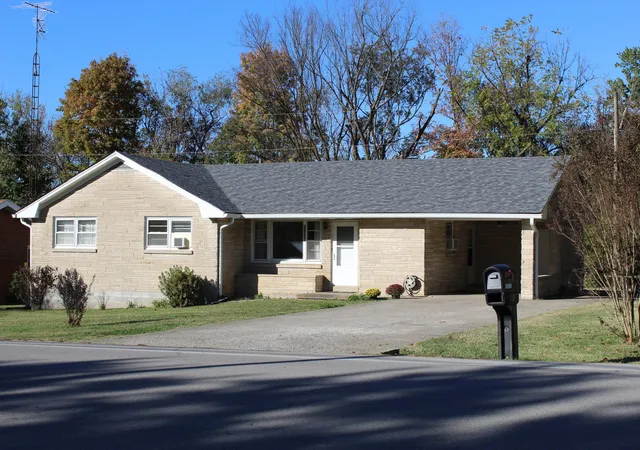 Photo 3 of Single family home for sale at 11355 Lebanon Rd, Parksville, KY 40464 | MLS# 26029050 | Listing updated on 2026-10-20