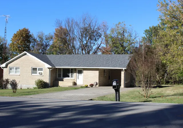 Photo 4 of Single family home for sale at 11355 Lebanon Rd, Parksville, KY 40464 | MLS# 26029050 | Listing updated on 2026-10-20