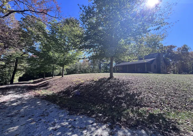 Photo 3 of Single family home for sale at 1179 Sasser Rd, London, KY 40744 | MLS# 26029054 | Listing updated on 2026-10-21