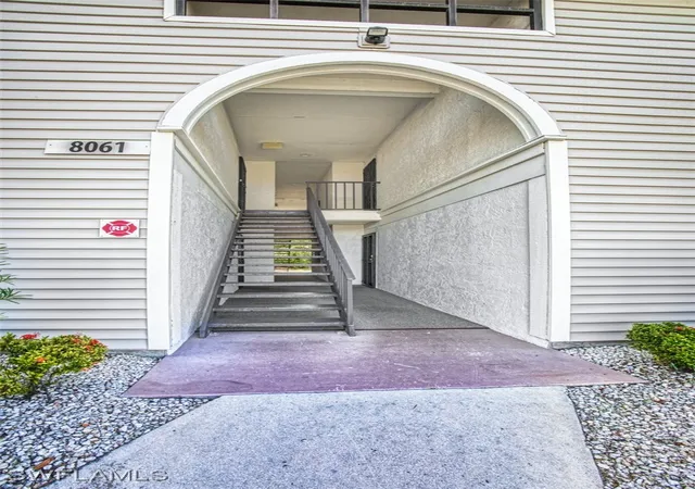 Listing Photo 4 - Condo for sale in building located at 8061 S Woods Cir, Fort Myers, FL 33919 - Unit #4