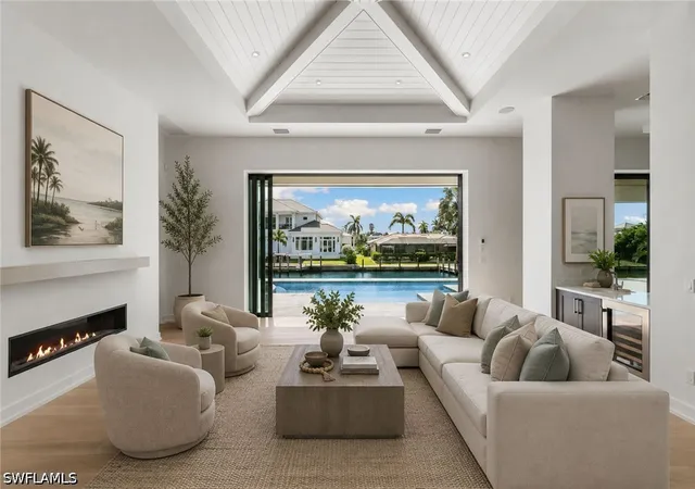 Photo 3 of Single family home for sale at 1285 Orange Ct, Marco Island, FL 34145 | MLS# 225029702 | Listing updated on 2026-09-02