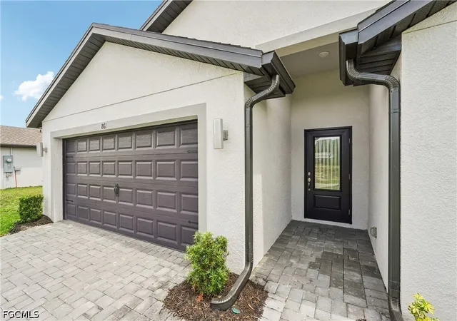 Photo 3 of Single family home for sale at 861 Gen D Macarthur Ave, La Belle, FL 33935 | MLS# 223091278 | Listing updated on 2026-09-15