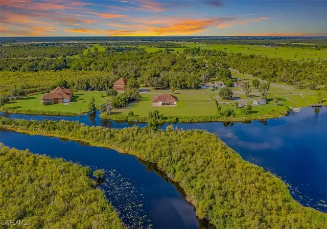Photo 3 of Mansion for sale at 37511 Washington Loop Rd, Punta Gorda, FL 33982 | MLS# 225051762 | Listing updated on 2026-09-06