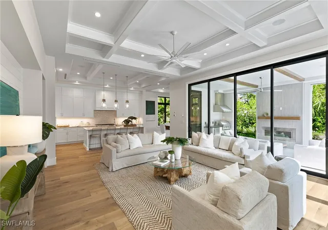 Photo 1 of Sale Pending at 1191 7th Avenue N, Naples, FL 34102 | MLS# 224078260 | Listing updated on 2026-09-01