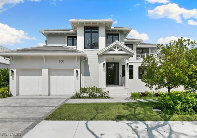 Photo 4 of Sale Pending at 1191 7th Avenue N, Naples, FL 34102 | MLS# 224078260 | Listing updated on 2026-09-01