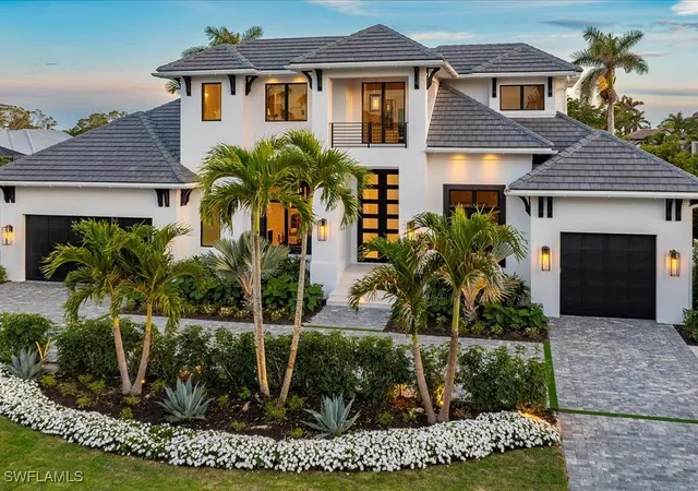 Photo 1 of Single family home for sale at 612 Binnacle Dr, Naples, FL 34103 | MLS# 225034059 | Listing updated on 2026-10-04