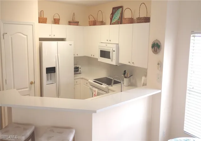 Photo 3 of Sale Pending at 1406 Weeping Willow Ct, Cape Coral, FL 33909 | MLS# 225007785 | Listing updated on 2026-09-01