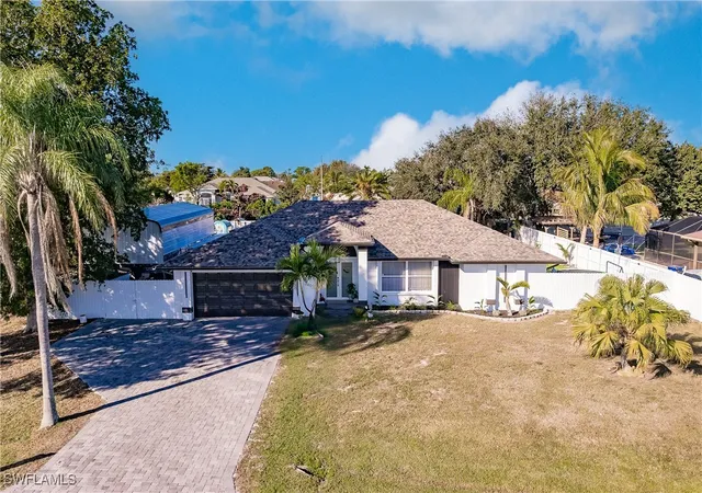 Photo 1 of Single family home for sale at 240 Laurent Ct, Lehigh Acres, FL 33936 | MLS# 225004459 | Listing updated on 2026-09-12