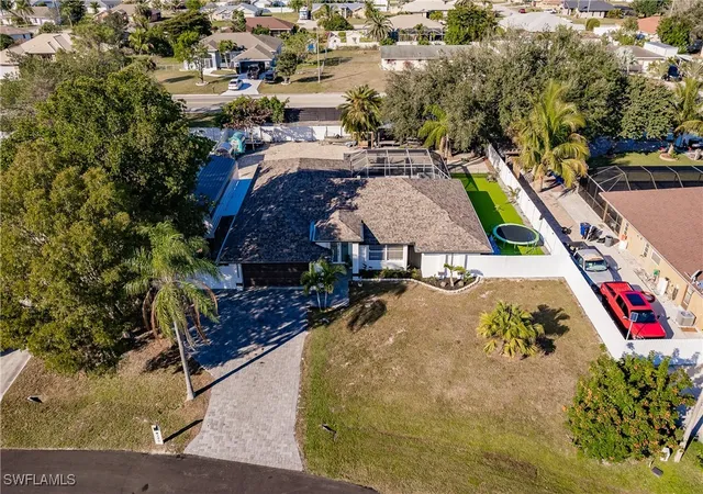 Photo 3 of Single family home for sale at 240 Laurent Ct, Lehigh Acres, FL 33936 | MLS# 225004459 | Listing updated on 2026-09-12