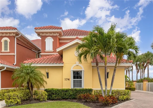 Listing Photo 3 - Condo for sale in building located at 174 Shadroe Cvs Cir, Cape Coral, FL 33991 - Unit #1002
