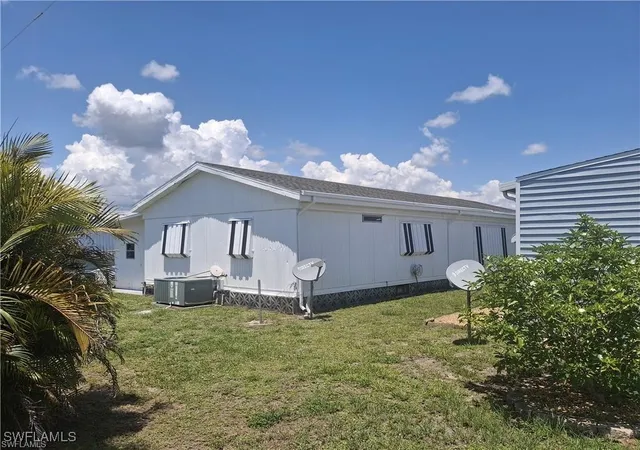 Photo 2 of Manufactured home for sale at 16015 Tangelo Way, North Fort Myers, FL 33903 | MLS# 224101045 | Listing updated on 2026-10-22