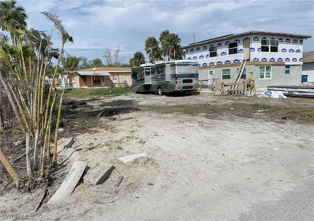Photo 4 of Land for sale at 127 Washington Ave, Fort Myers Beach, FL 33931 | MLS# 223094772 | Listing updated on 2026-09-01