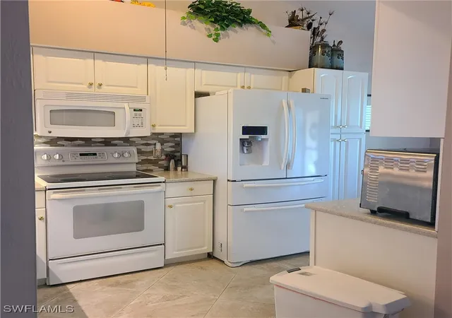 Listing Photo 4 - Condo for sale in building located at 20151 Ian Ct, Estero, FL 33928 - Unit #309