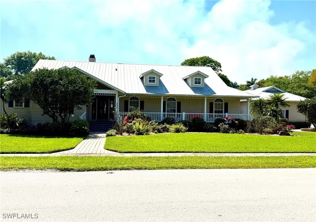 Single family home for sale at 234 W Circle Dr, Clewiston, FL 33440 | MLS# 225029309
