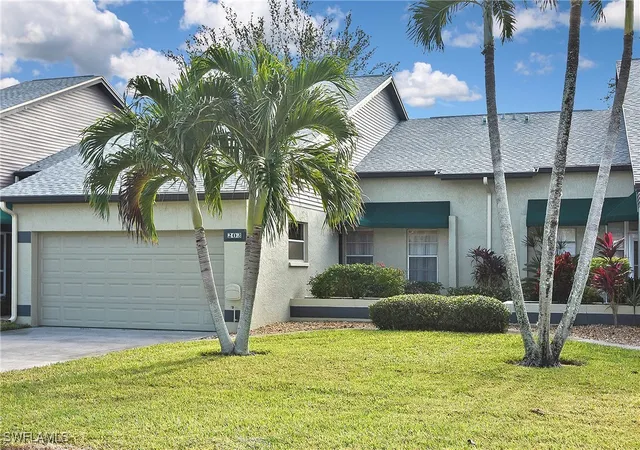 Photo 1 of Townhouse for sale at 203 Mcgregor Park Cir, Fort Myers, FL 33908 | MLS# 224104024 | Listing updated on 2026-09-06