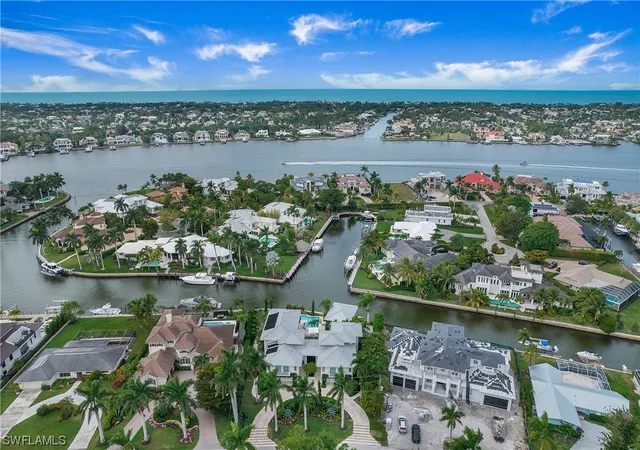 Photo 2 of Mansion for sale at 2290 Tarpon Rd, Naples, FL 34102 | MLS# 224007954 | Listing updated on 2026-09-02