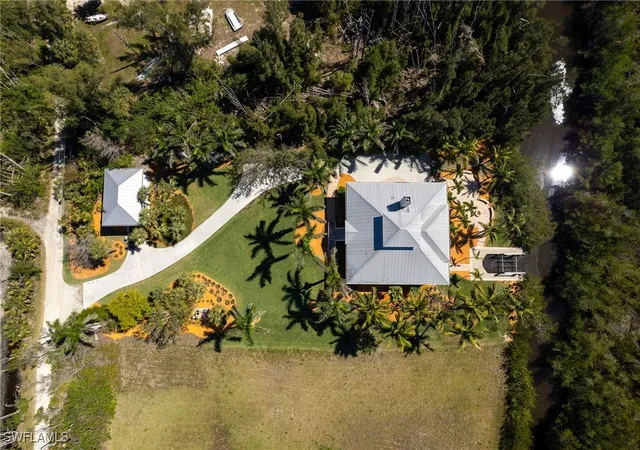 Photo 3 of Single family home for sale at 18481 Pioneer Rd, Fort Myers, FL 33908 | MLS# 225026454 | Listing updated on 2026-09-15