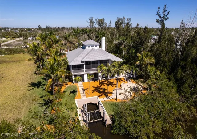 Photo 4 of Single family home for sale at 18481 Pioneer Rd, Fort Myers, FL 33908 | MLS# 225026454 | Listing updated on 2026-09-15