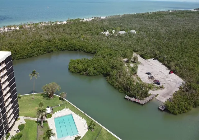 Photo 4 of Condo for sale at 17 Bluebill Ave #901, Naples, FL 34108 | MLS# 225052460 | Listing updated on 2026-09-03