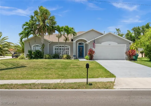 Photo 4 of Single family home for sale at 2017 Cape Coral Pkwy W, Cape Coral, FL 33914 | MLS# 225041068 | Listing updated on 2026-09-15