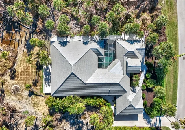 Photo 3 of Single family home for sale at 2450 Wulfert Rd, Sanibel, FL 33957 | MLS# 224098738 | Listing updated on 2026-10-04
