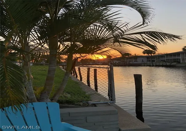 Listing Photo 4 - Condo for sale in building located at 843 Se 46Th Ln, Cape Coral, FL 33904 - Unit #1