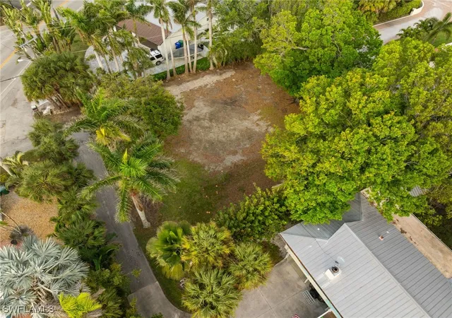 Photo 4 of Land for sale at 1205 Sandpiper St, Naples, FL 34102 | MLS# 225014040 | Listing updated on 2026-09-11