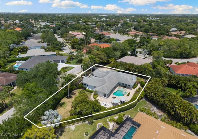 Photo 3 of Single family home for sale at 2274 Hawksridge Dr, Naples, FL 34105 | MLS# 225056391 | Listing updated on 2026-09-06