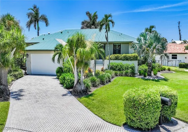 Photo 3 of Sale Pending at 1286 Par View Dr, Sanibel, FL 33957 | MLS# 2025003231 | Listing updated on 2026-10-02