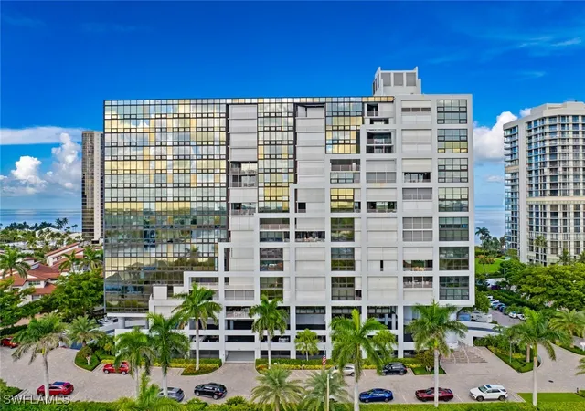 Photo 2 of Condo for sale at 4751 Gulf Shore Blvd N #1406, Naples, FL 34103 | MLS# 225065064 | Listing updated on 2026-09-15