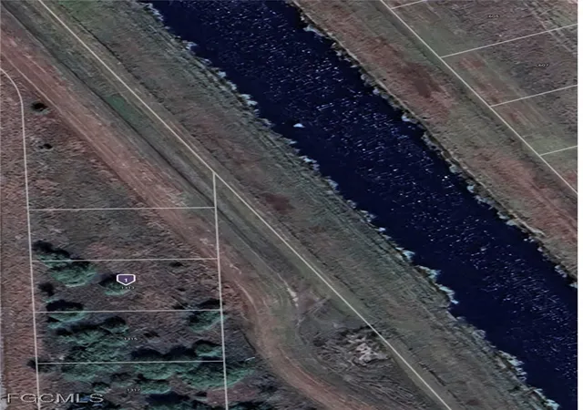 Photo 2 of Land for sale at 1313 Garrett Ln, La Belle, FL 33935 | MLS# 2025003769 | Listing updated on 2026-09-01