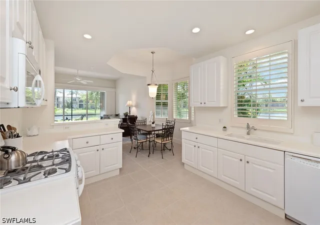 Listing Photo 4 - Condo for sale in building located at 9223 Corfu Ct, Naples, FL 34114 - Unit #104