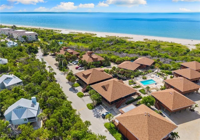 Listing Photo 4 - Condo for sale in building located at 1811 Olde Middle Gulf Dr, Sanibel, FL 33957 - Unit #14