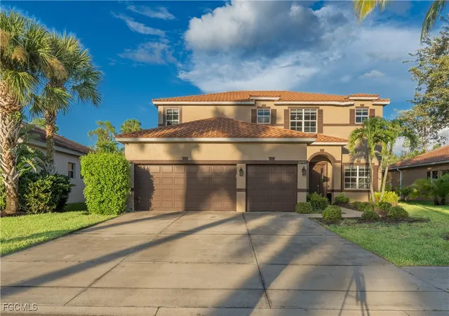 Photo 1 of Sale Pending at 3003 Lake Manatee Ct, Cape Coral, FL 33909 | MLS# 2025008498 | Listing updated on 2026-09-02