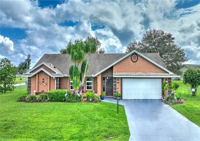 Photo 1 of Sale Pending at 622 Weston Rd, Lehigh Acres, FL 33936 | MLS# 2025008604 | Listing updated on 2026-09-10