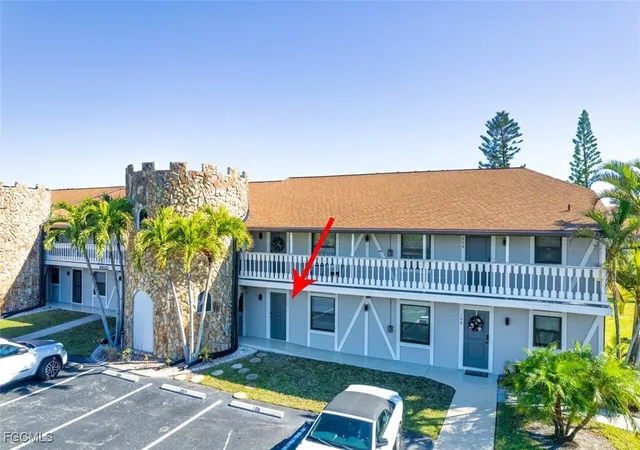 Photo 3 of Condo for sale at 10022 Oxfordshire Ln #105, Fort Myers, FL 33908 | MLS# 2025008888 | Listing updated on 2026-09-02