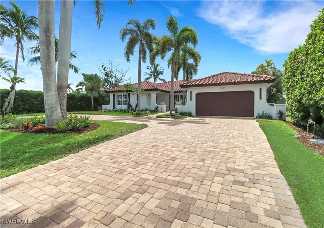 Photo 2 of Single family home for sale at 2105 Sheepshead Dr, Naples, FL 34102 | MLS# 225069719 | Listing updated on 2026-09-12
