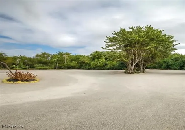 Photo 3 of Land for sale at 2761 W Gulf Dr, Sanibel, FL 33957 | MLS# 2025009243 | Listing updated on 2026-09-03