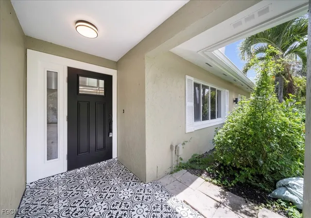 Photo 1 of Single family home for sale at 17042 Wayzata Ct, North Fort Myers, FL 33917 | MLS# 2025010020 | Listing updated on 2026-10-21