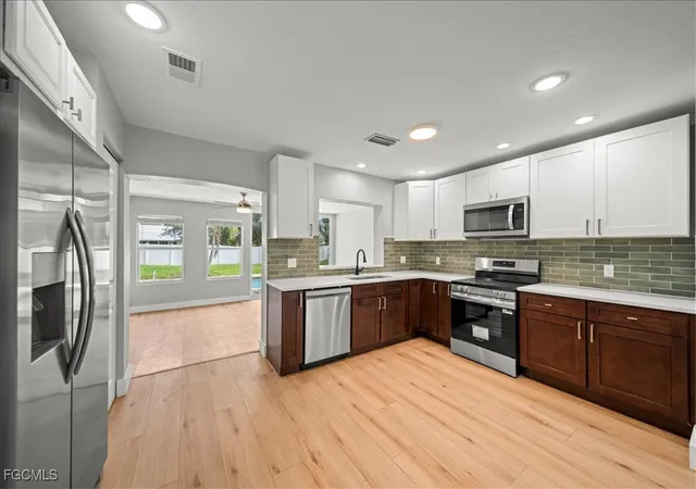 Photo 4 of Single family home for sale at 17042 Wayzata Ct, North Fort Myers, FL 33917 | MLS# 2025010020 | Listing updated on 2026-10-21