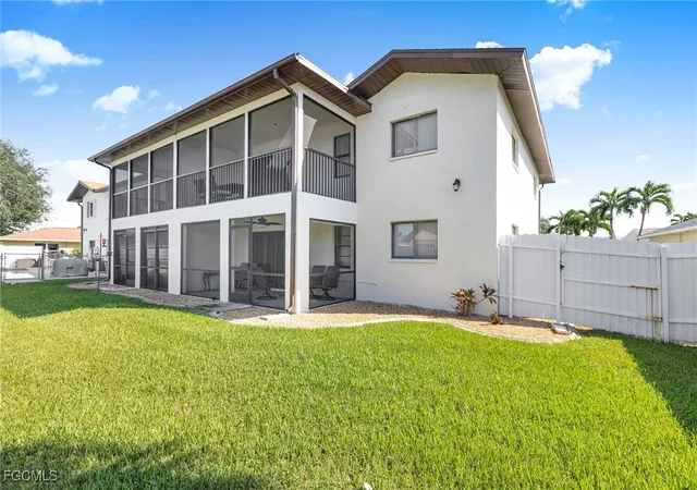 Listing Photo 5 - Condo for sale in building located at 3720 Se 10Th Ave, Cape Coral, FL 33904 - Unit #102