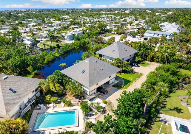 Photo 1 of Townhouse for sale at 1039 Beach Rd #104, Sanibel, FL 33957 | MLS# 2025010947 | Listing updated on 2026-09-02