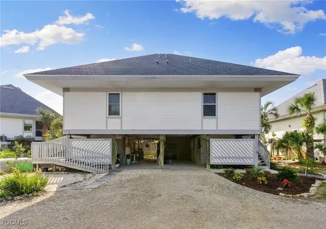 Photo 2 of Townhouse for sale at 1039 Beach Rd #104, Sanibel, FL 33957 | MLS# 2025010947 | Listing updated on 2026-09-02
